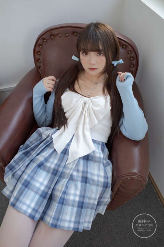 森萝财团 有料.008 古川kahura 沙发上的白丝[66P1V]-虎绰