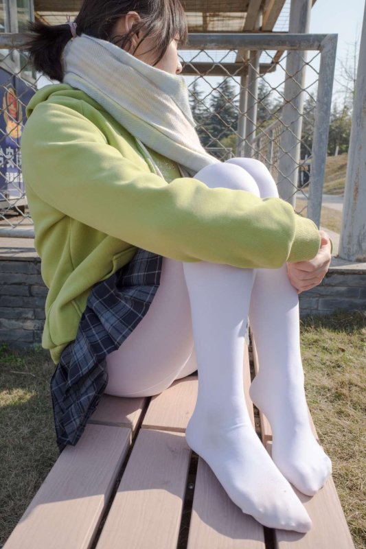 森萝财团 有料.016 小茵 户外公园帆布鞋白丝[84P]-虎绰