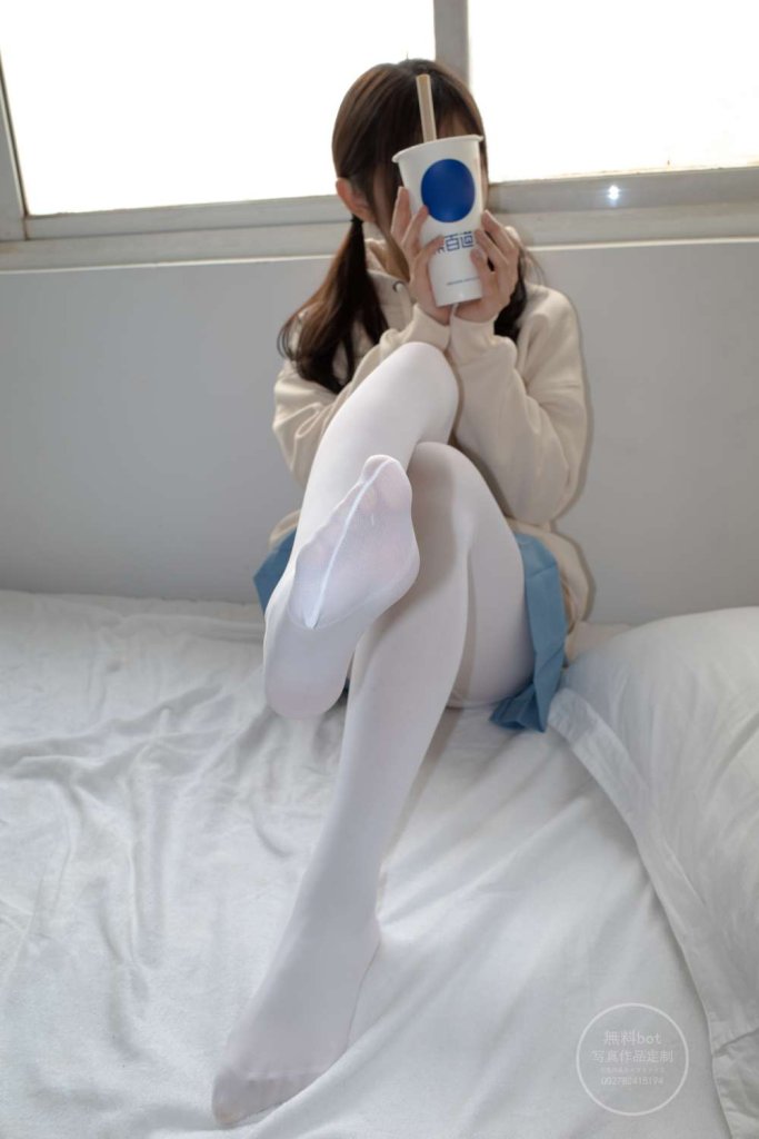 图片[2]-森萝财团 有料.018 小香 阴暗小房间里的白丝双马尾萝莉[84P]-虎绰