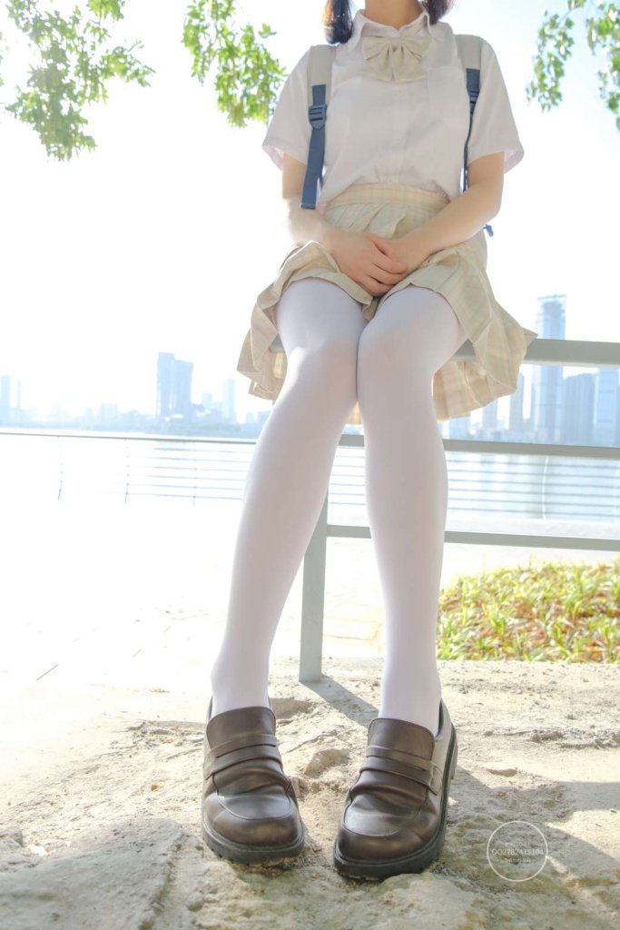 图片[1]-森萝财团 有料.034 小香 JK白丝美少女的户外白丝（外景）[95P]-虎绰