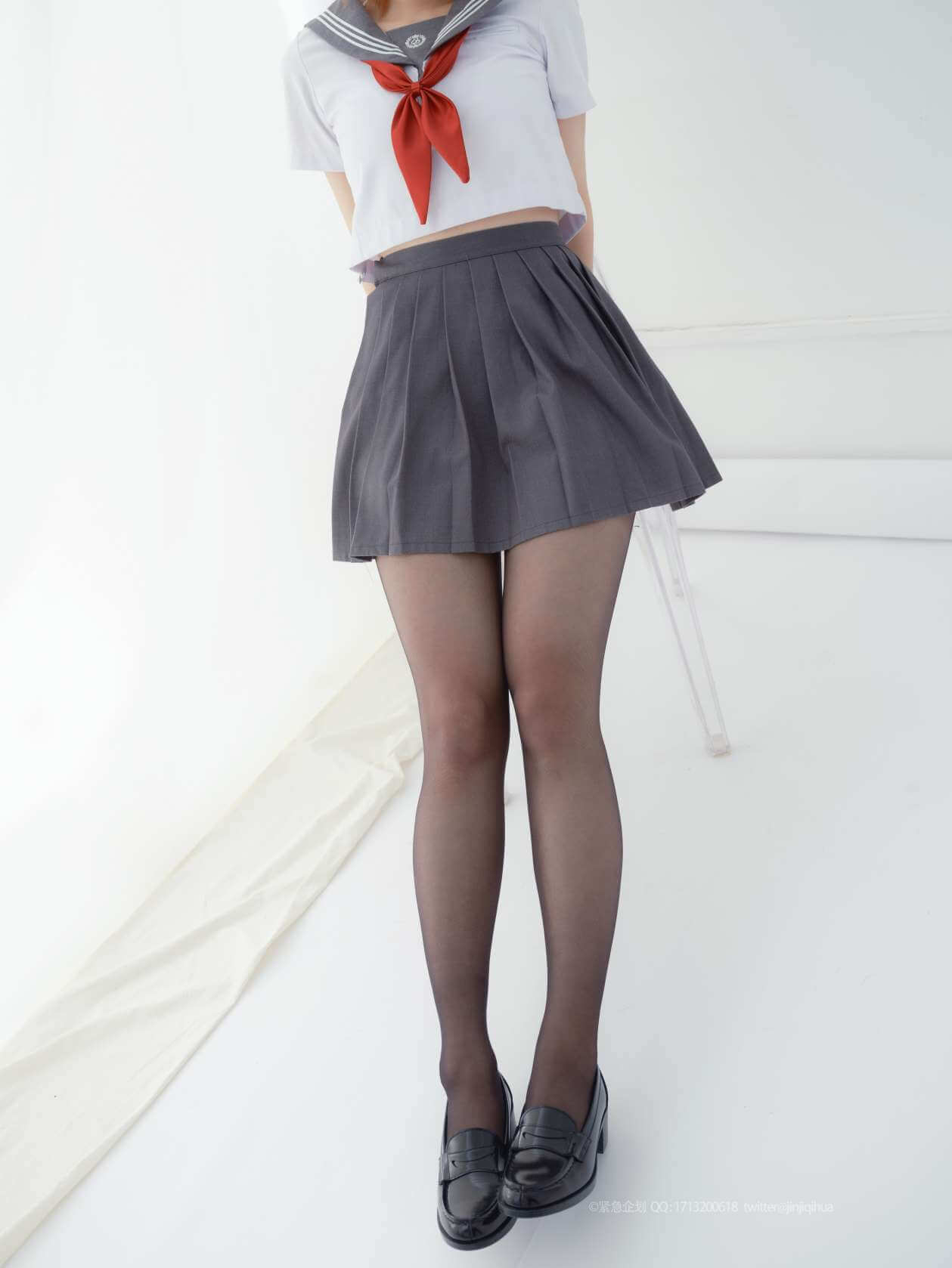 紧急企划 2022.元旦赠送特刊 黑丝JK制服[28P]-虎绰