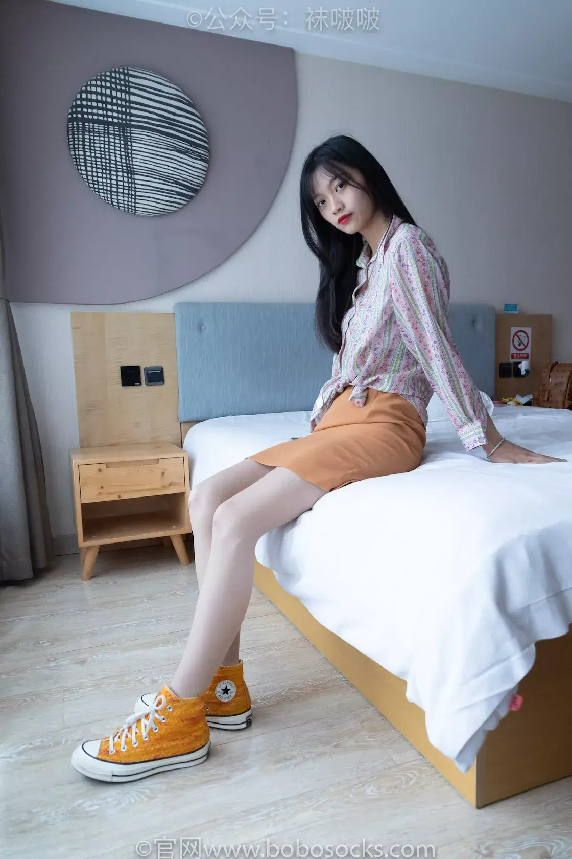 图片[2]-袜啵啵008期：涵涵-帆布鞋、白色短棉袜、肉丝-虎绰