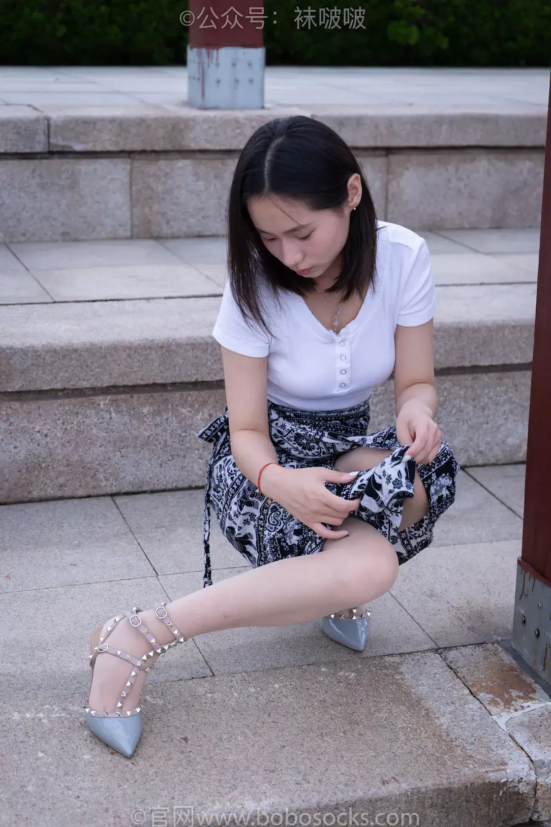 图片[2]-袜啵啵014期：思思-华伦天奴高跟鞋、肉丝（脚尖加固款）-虎绰