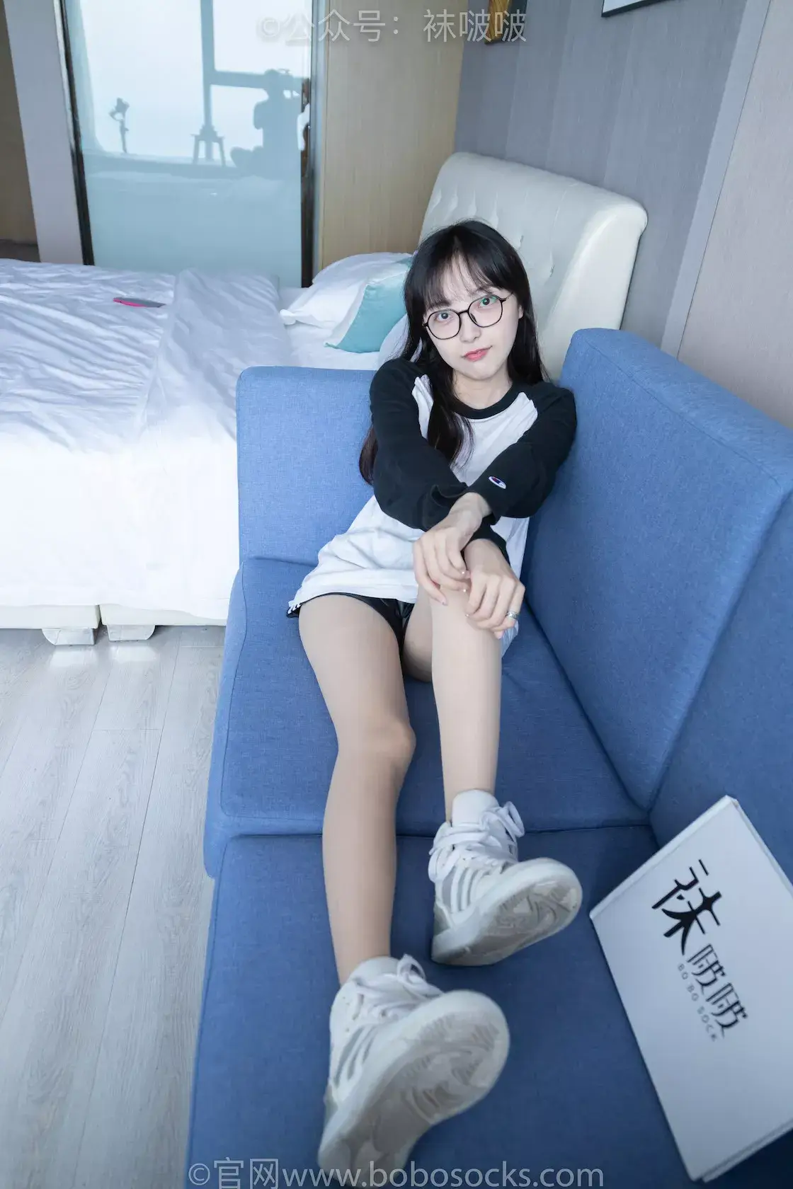 图片[2]-袜啵啵015期：稚予-阿迪板鞋、白色短棉袜、肉丝（脚尖加固款）-虎绰