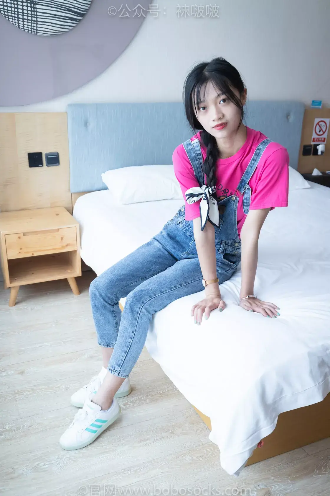 图片[2]-袜啵啵024期：涵涵-板鞋、白棉袜、裸足-虎绰