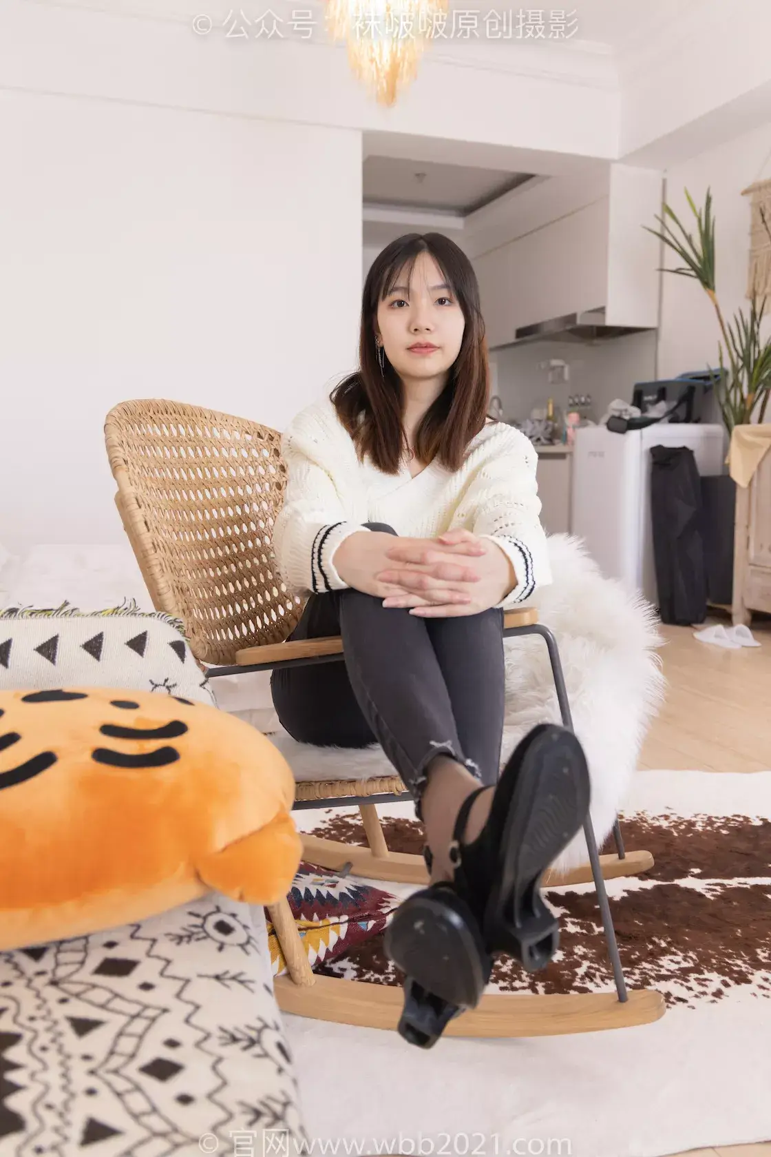 图片[2]-袜啵啵积分限定作品025期：小甜豆-布鞋、牛仔裤、本期为全程穿鞋无脱鞋部分-虎绰