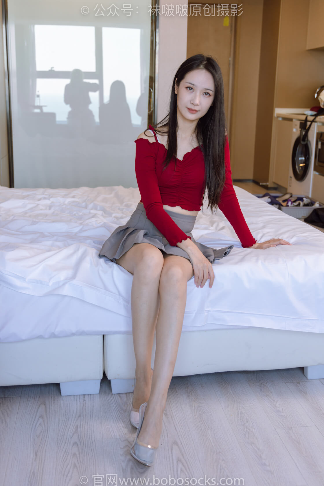 袜啵啵190期：小安-两双高跟鞋、两双船袜（鸳鸯色）、裸足-虎绰