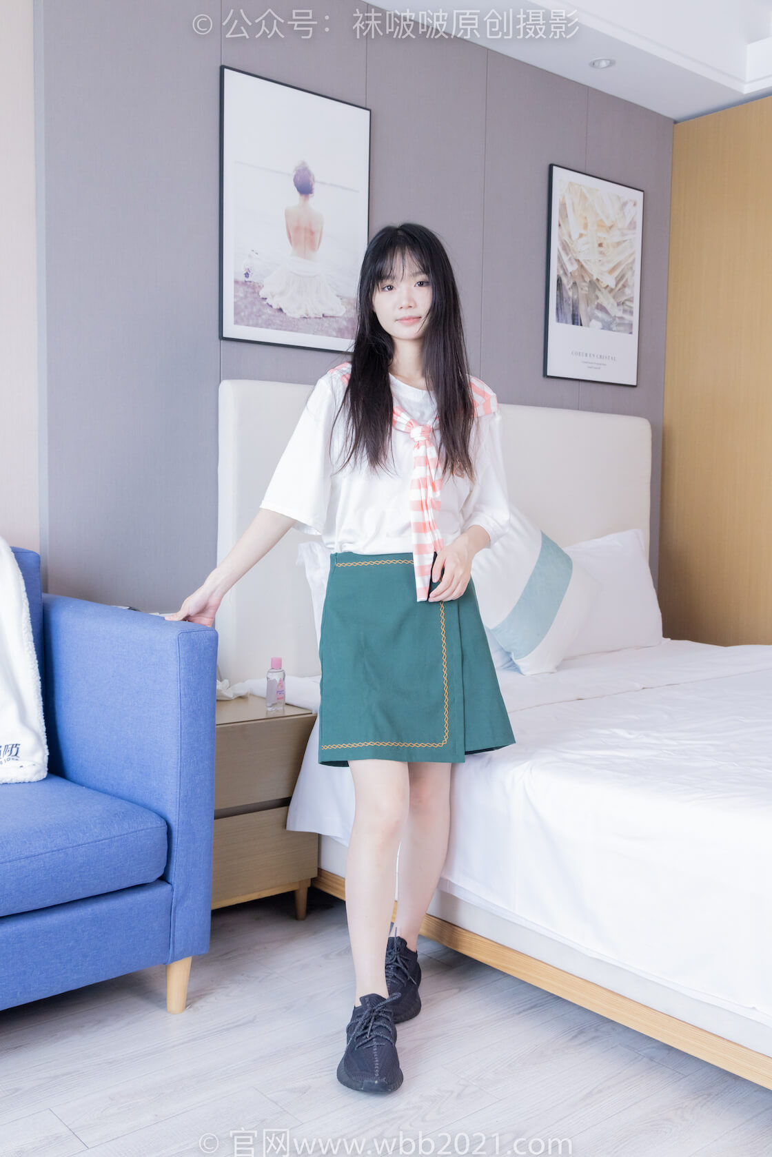 袜啵啵394期：甜甜圈-运动鞋、白船袜、裸足、裸足涂抹精油玩鞋子剧情-虎绰