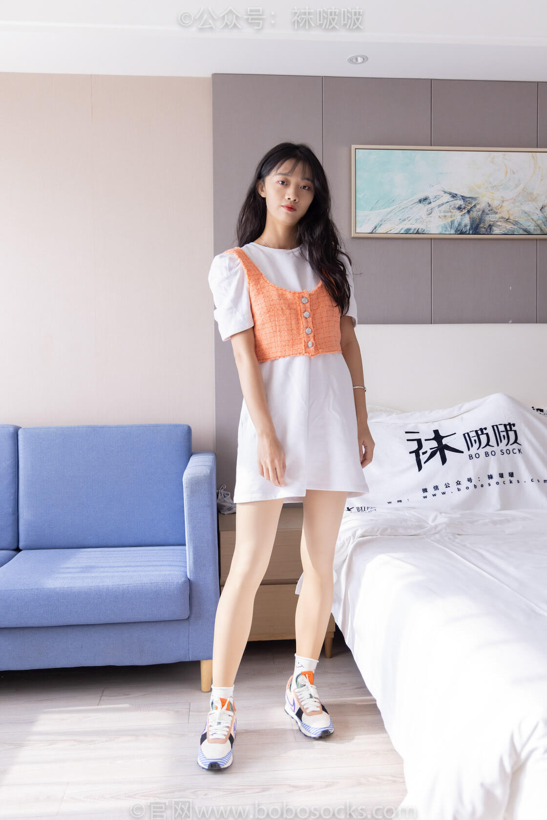 袜啵啵062期：涵涵-运动鞋、白棉袜、厚肉丝（脚尖加固款）-虎绰