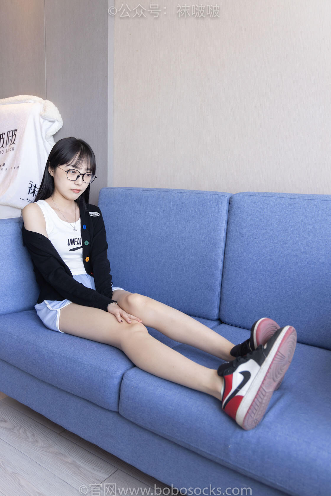 袜啵啵081期：稚予- AJ、浅黄色短棉袜、浅蓝色短棉袜、裸足-虎绰