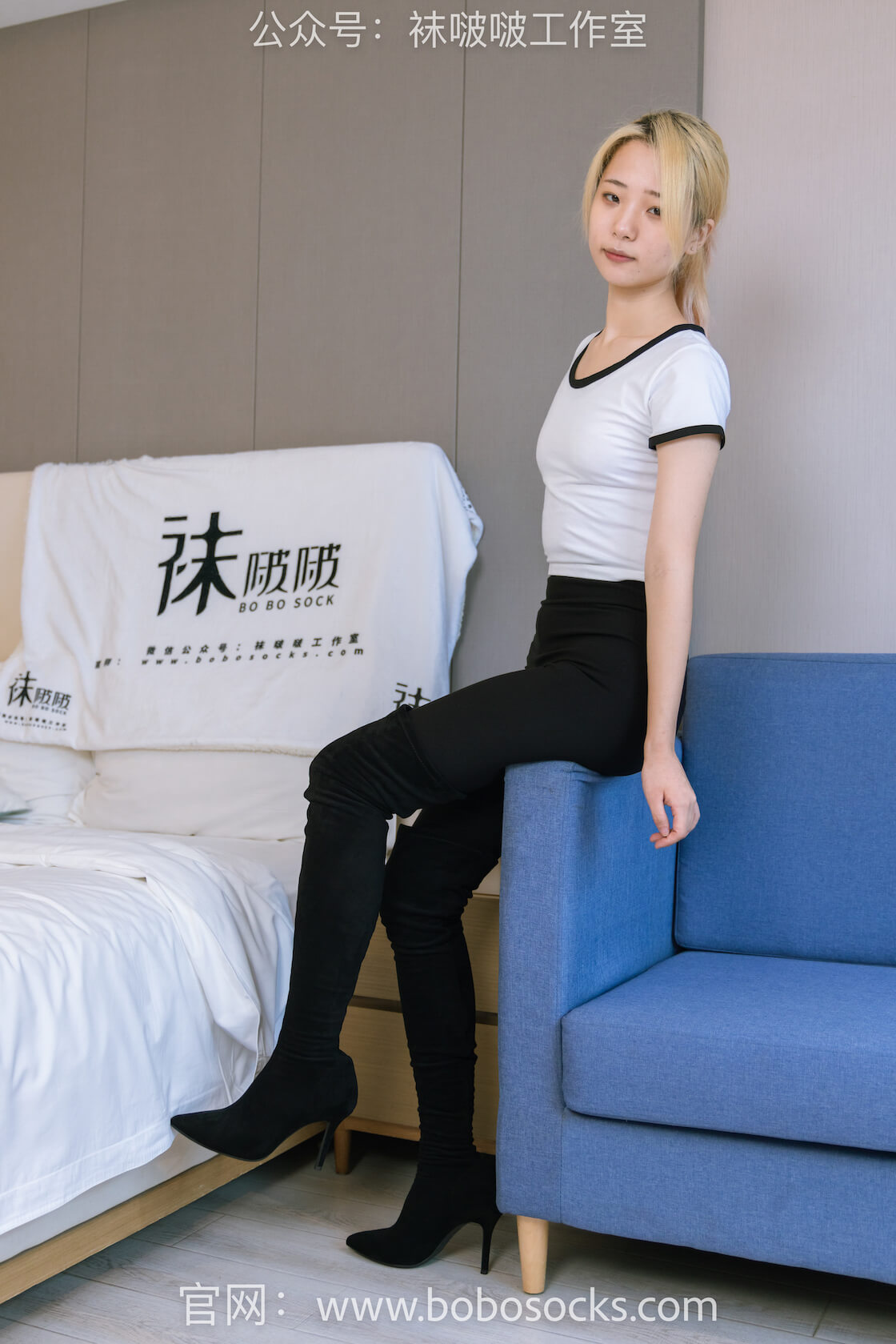 袜啵啵122期：小淳-高跟长靴、白棉袜（长度到脚踝上面一点）、裸足-虎绰