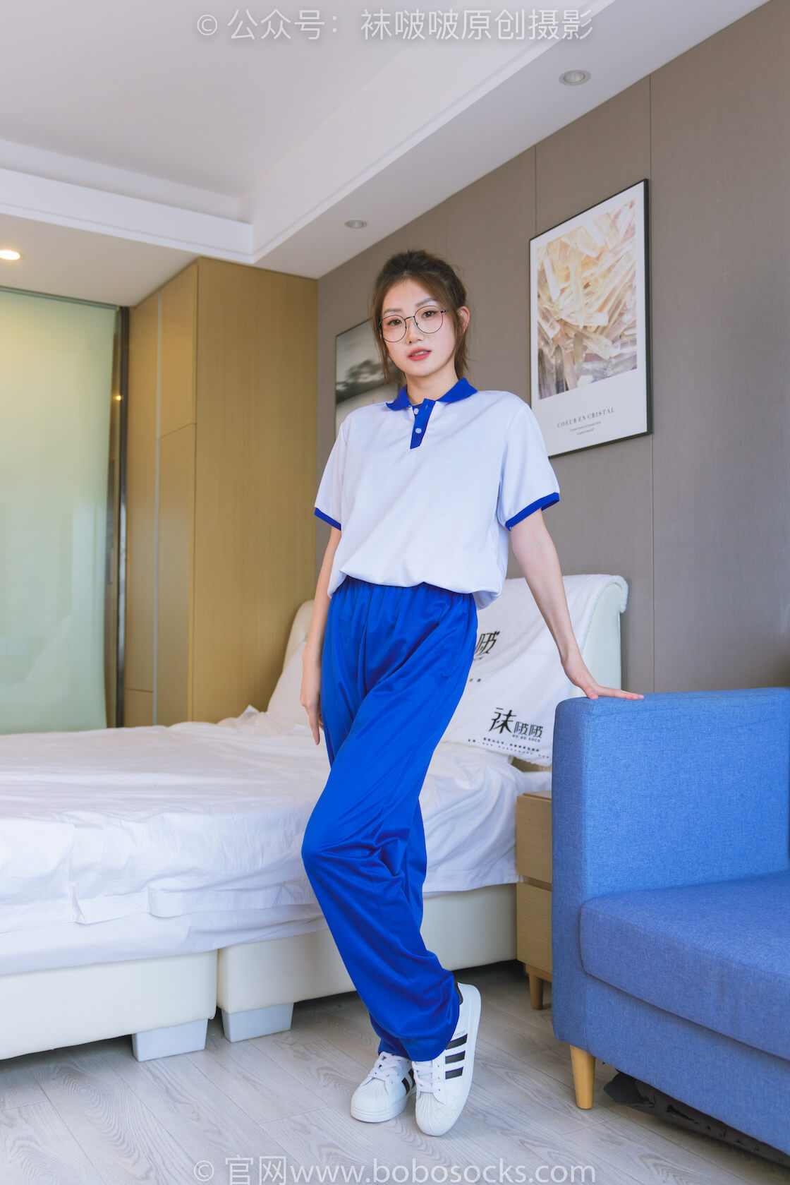 袜啵啵193期：小沫-贝壳头板鞋、白棉袜、肉丝（脚尖透明款）、校服-虎绰