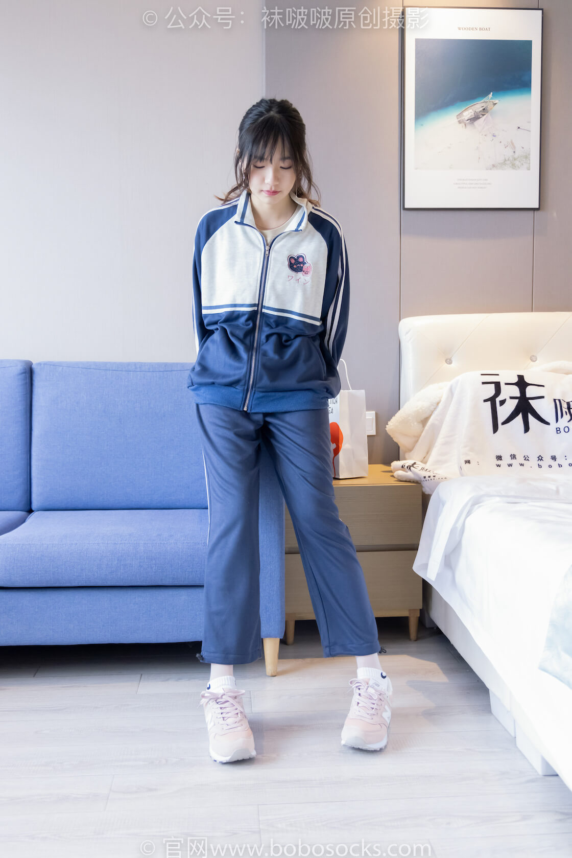 袜啵啵226期:小甜豆-运动鞋、白棉袜、白丝(脚尖加固款)-虎绰