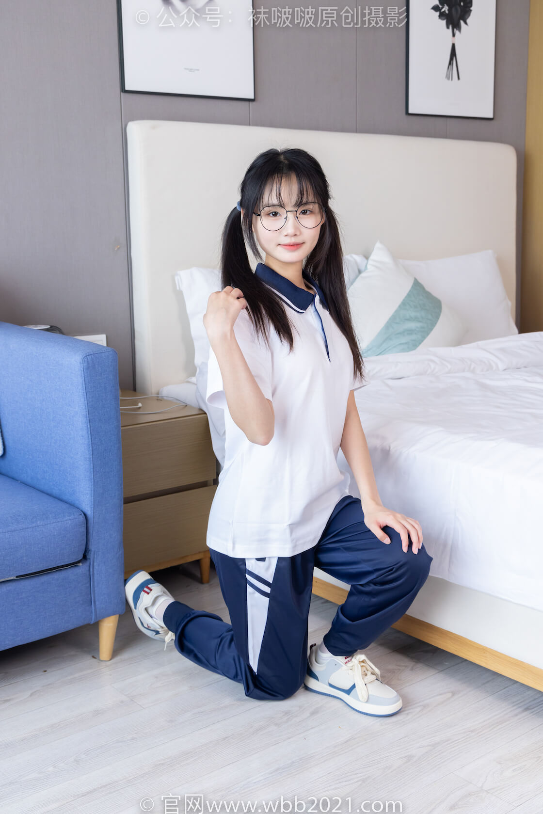 袜啵啵446期：甜甜圈-板鞋、白棉袜、白丝（脚尖加固款）、校服裤里丝-虎绰