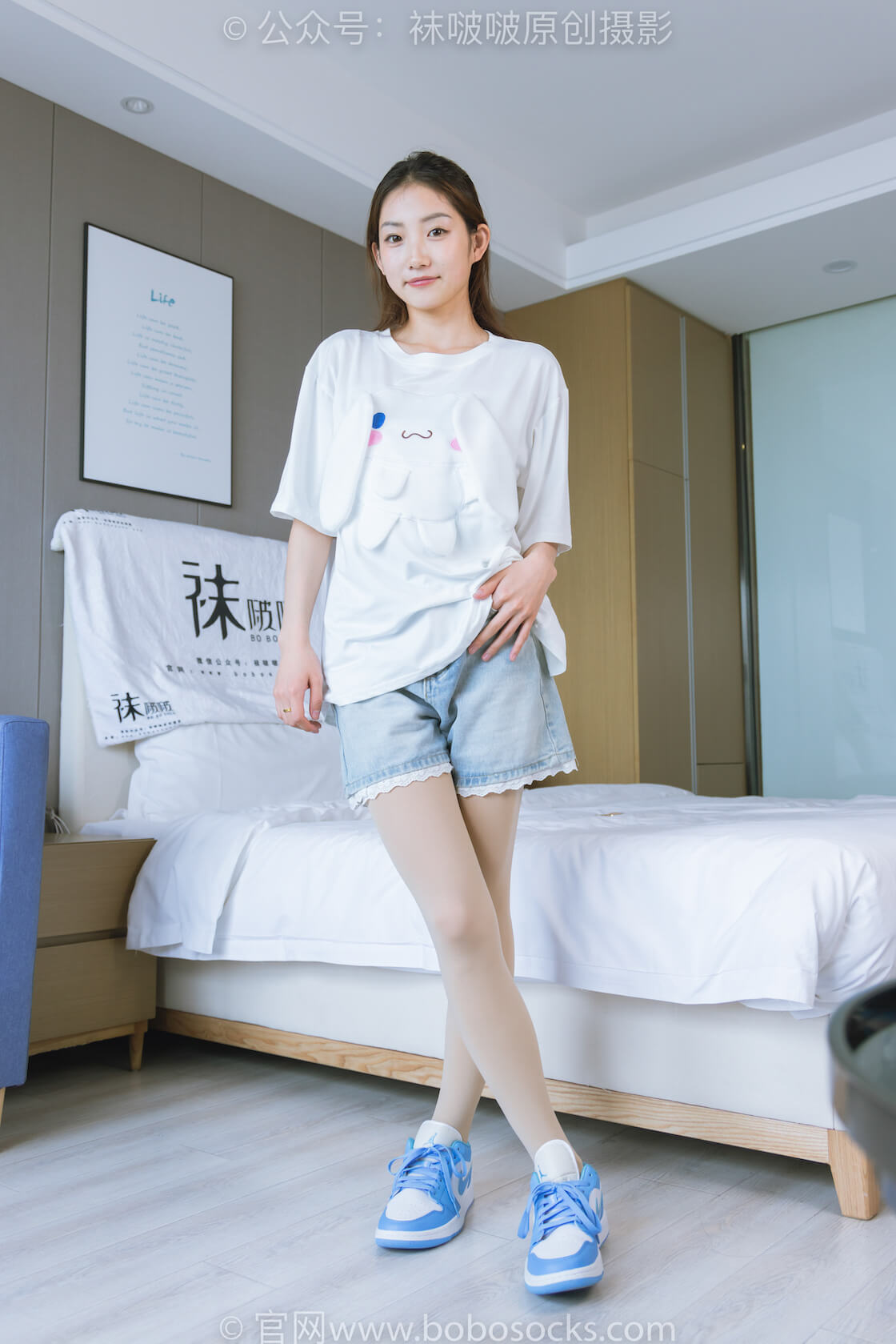 袜啵啵228期：小沫-板鞋、厚肉丝、裸足-虎绰