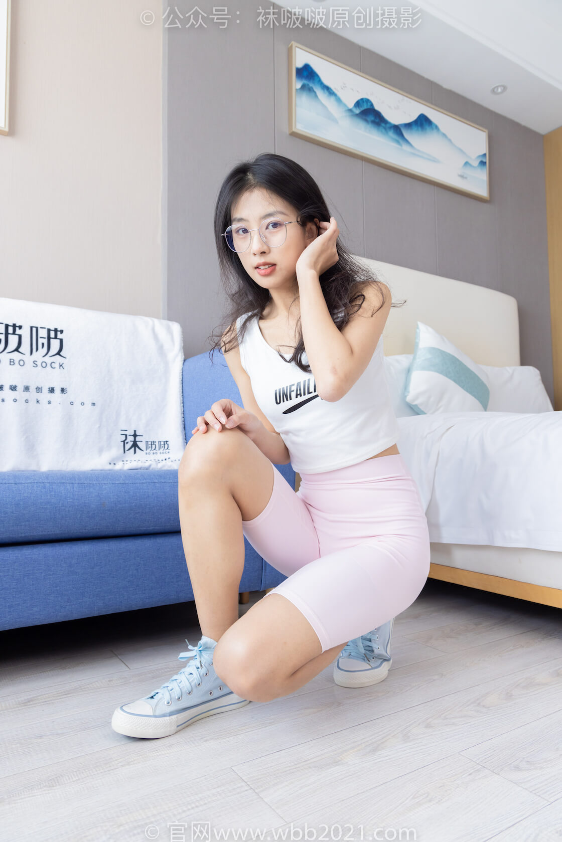 袜啵啵301期：奶油-两双板鞋、白棉袜、短黑丝（脚尖加固款）、裸足-虎绰