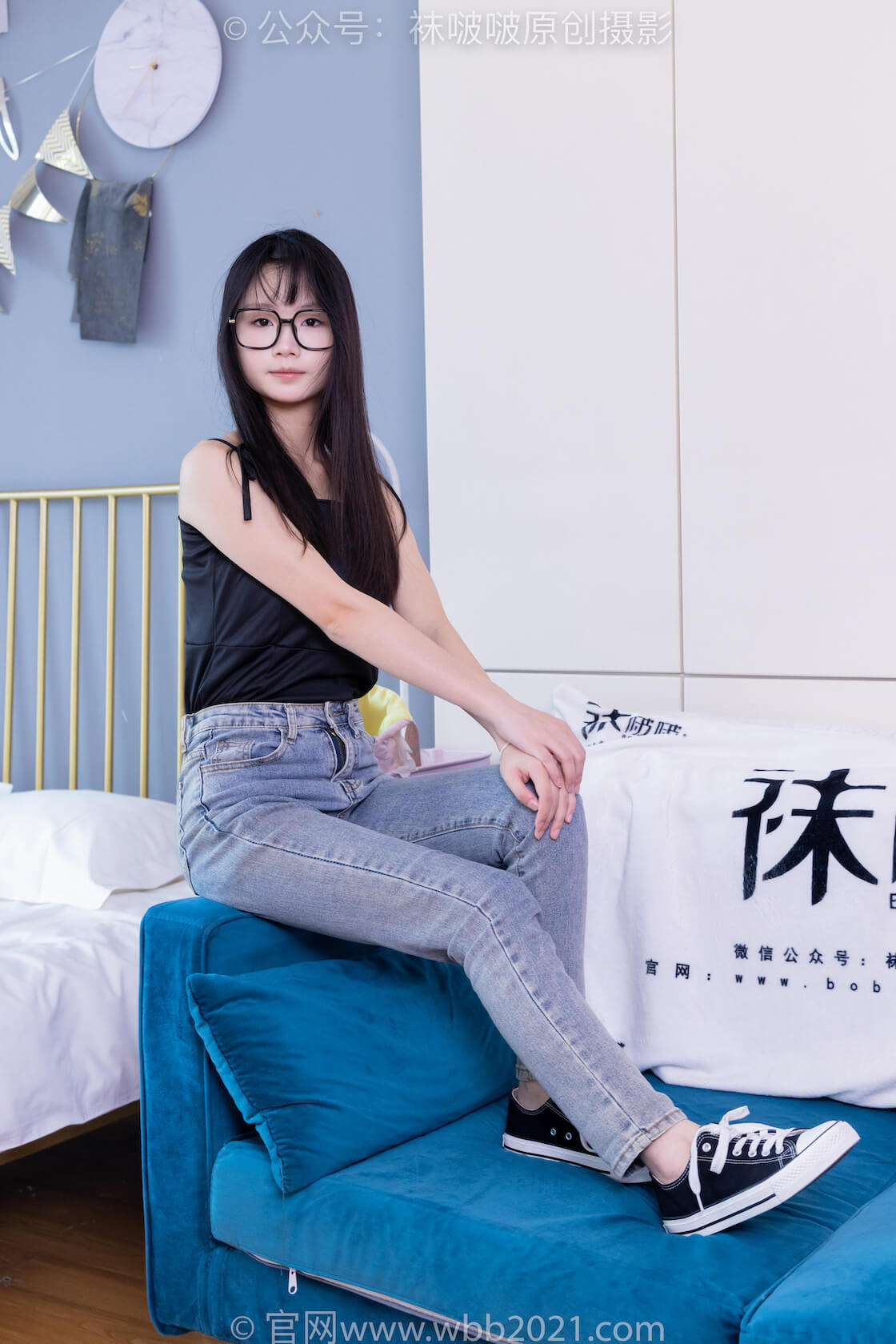 袜啵啵359期：甜甜圈-板鞋、高跟鞋、牛仔裤、裸足、连衣裙、肉丝（脚尖加固款）-虎绰