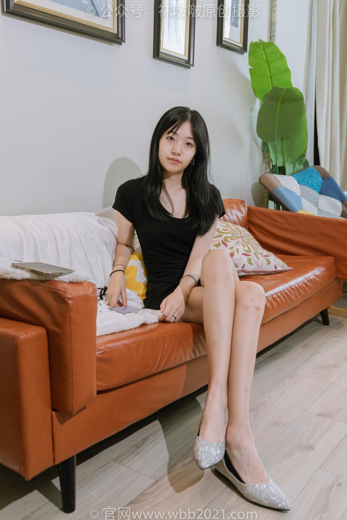 袜啵啵363期：小甜豆-两双平底鞋、黑色船袜、白色堆堆丝袜、裸足-虎绰