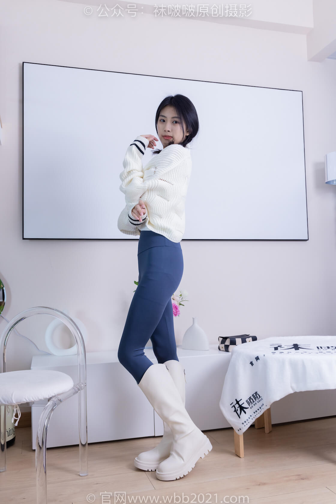 袜啵啵389期：奶油-长靴、高跟凉鞋、黑丝（脚尖加固款）、瑜伽裤裤里丝、裸足-虎绰