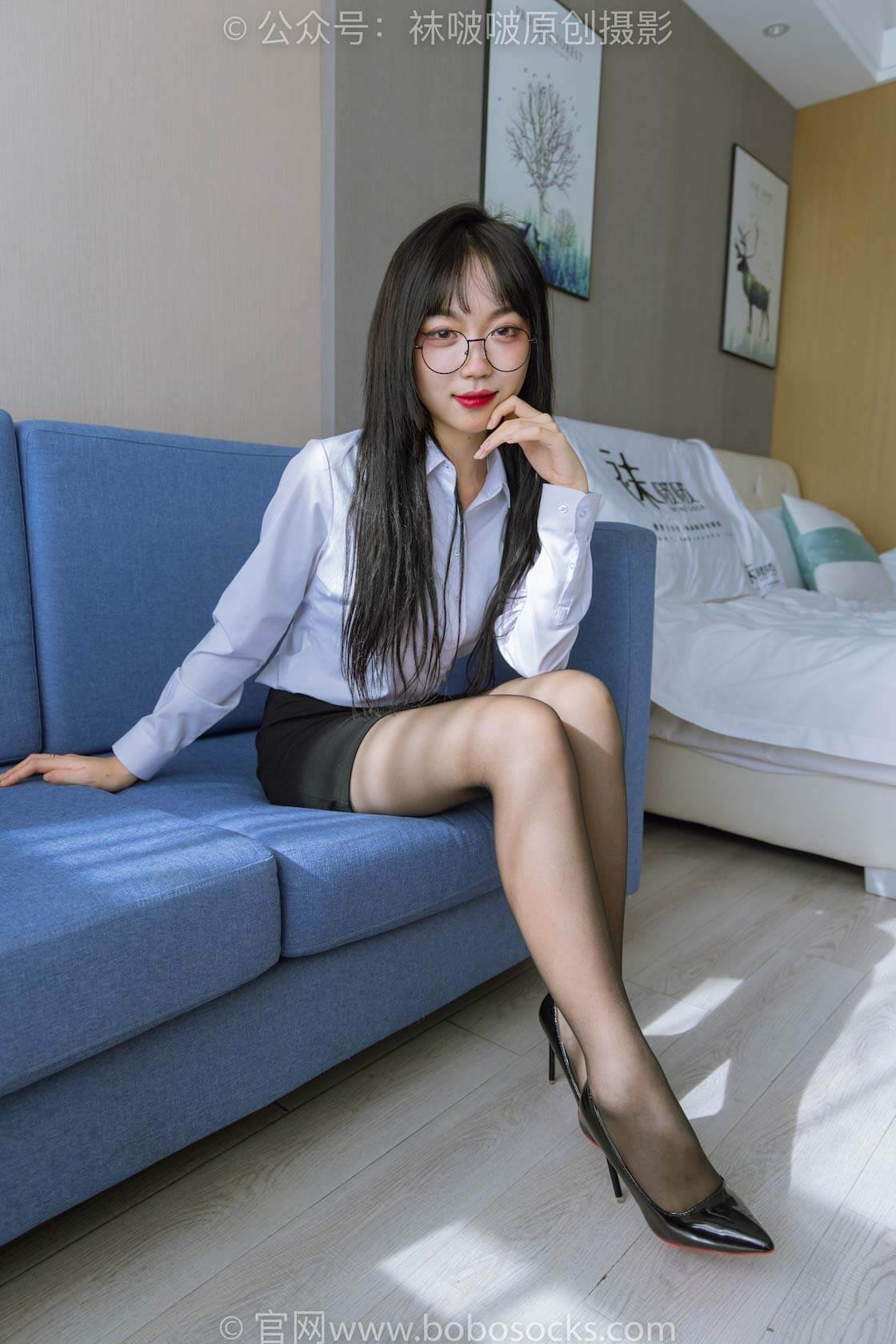 袜啵啵185期：周周-ol制服、高跟鞋、黑丝（脚尖微加固款）-虎绰