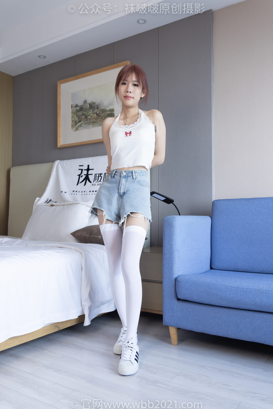 袜啵啵264期：果冻-高跟鞋、贝壳头板鞋、黑丝大腿袜、白丝大腿袜-虎绰