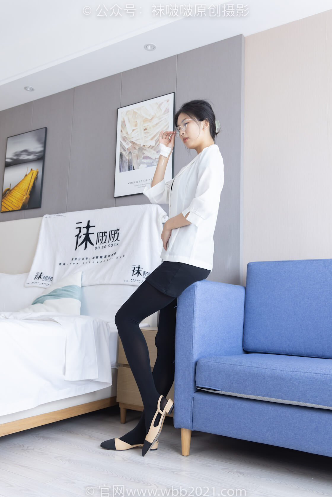 袜啵啵292期：奶油-两双平底鞋、厚黑丝、厚肉丝-虎绰