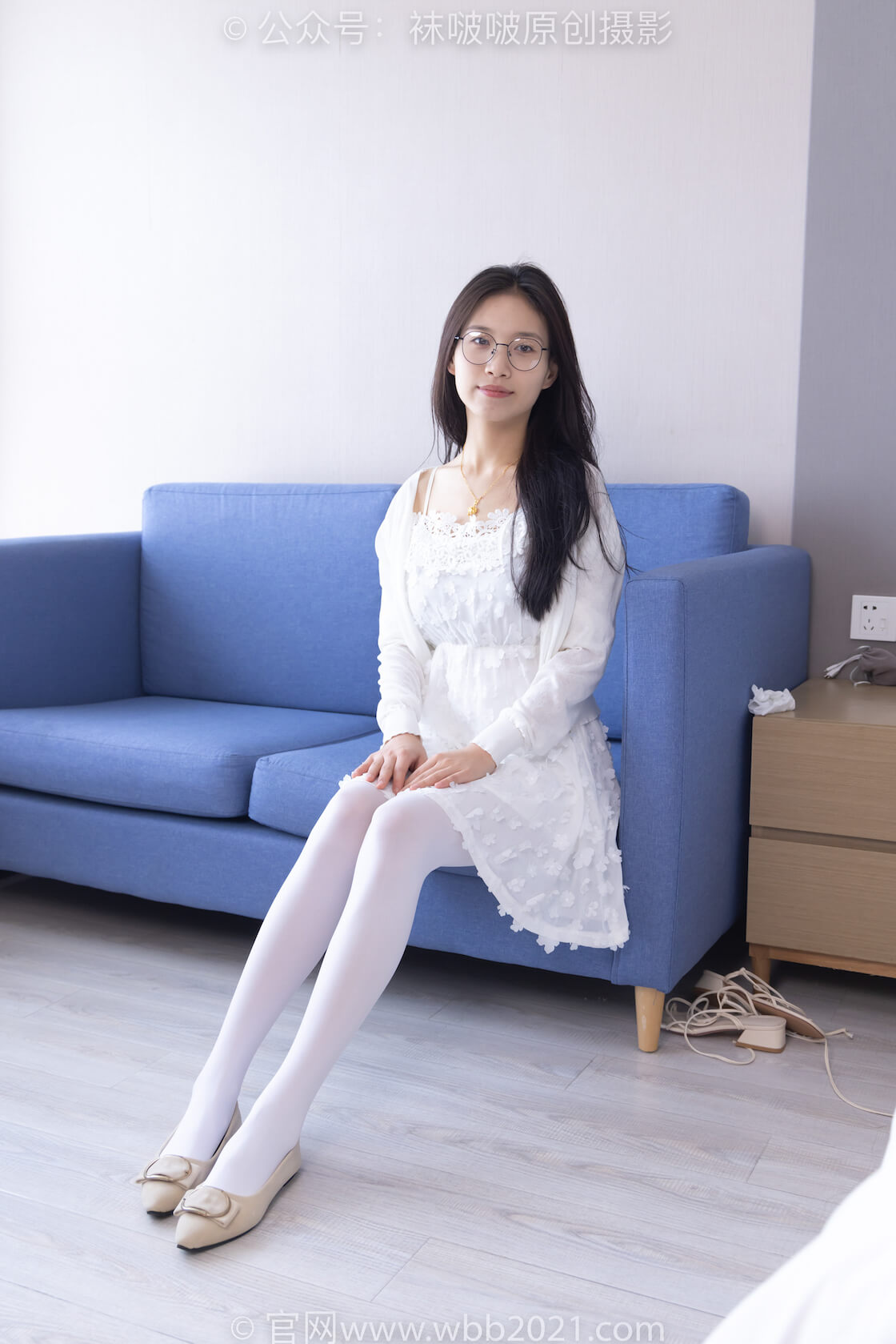 袜啵啵322期：芝士-两双平底鞋、厚白丝-虎绰