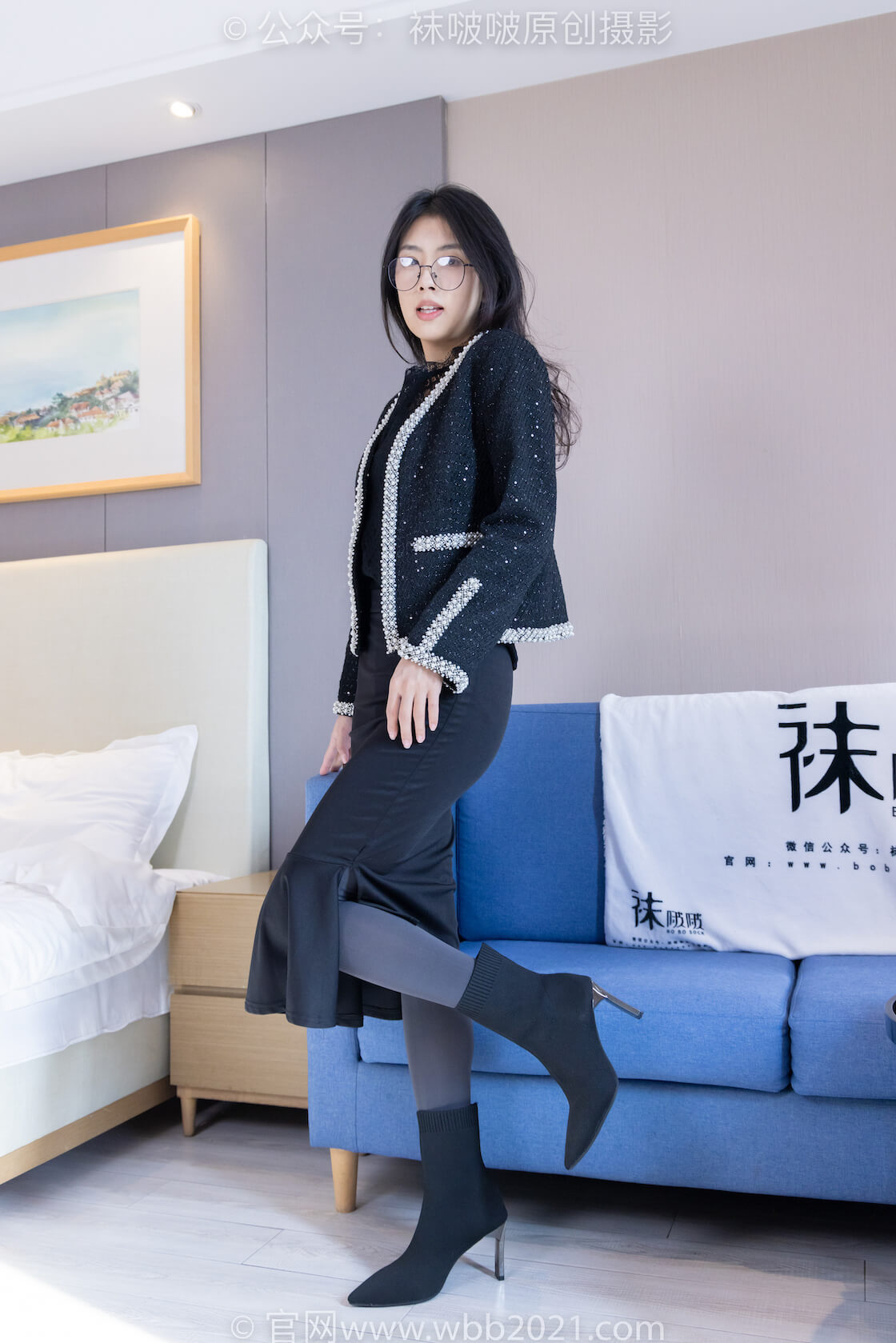 袜啵啵378期（限时送积分）：奶油-短靴、运动鞋、厚黑丝、厚灰丝、老头乐挠脚剧情（仅花絮版）-虎绰