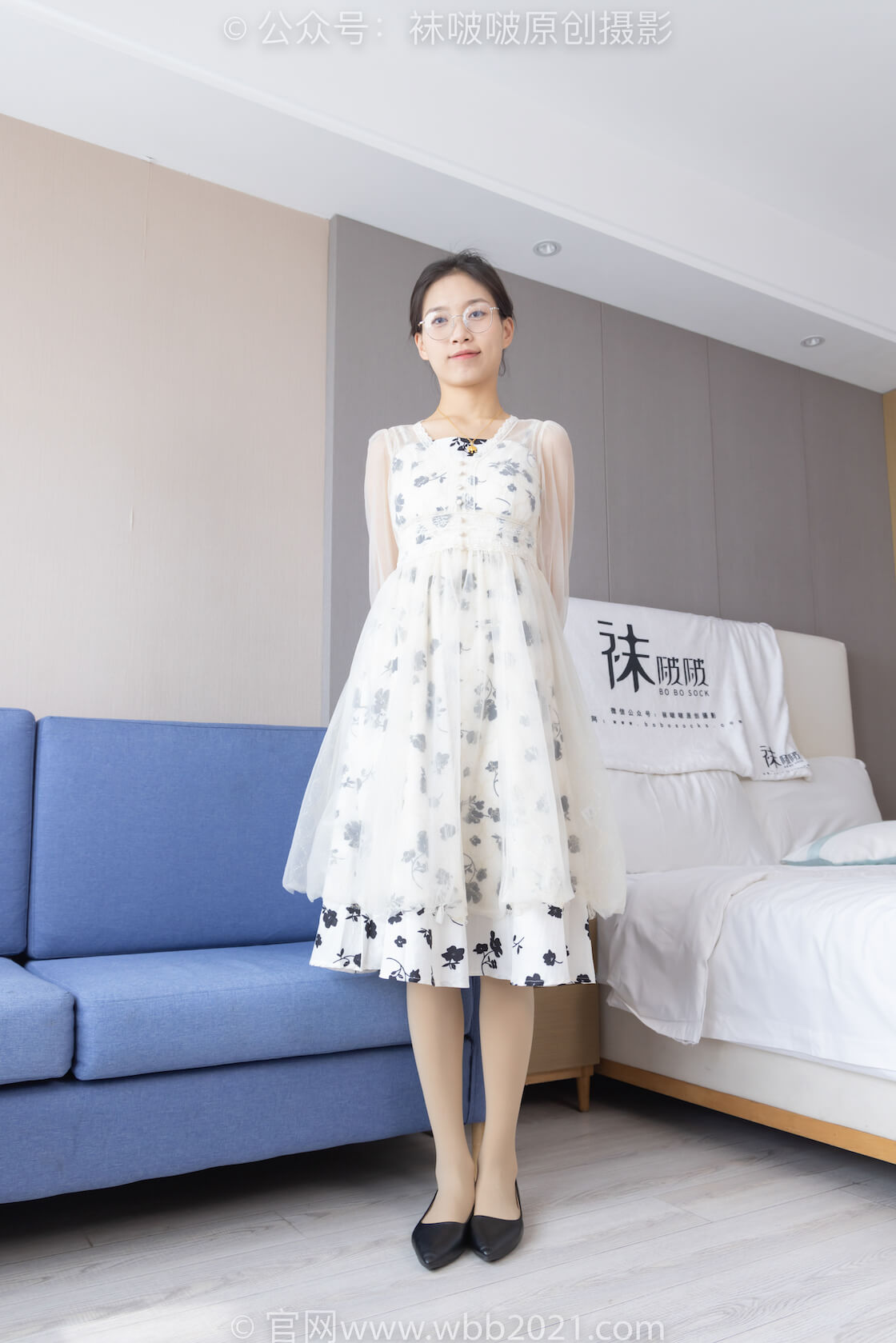 袜啵啵388期：芝士-两双平底鞋、厚肉丝、肉丝（脚尖加固款）-虎绰