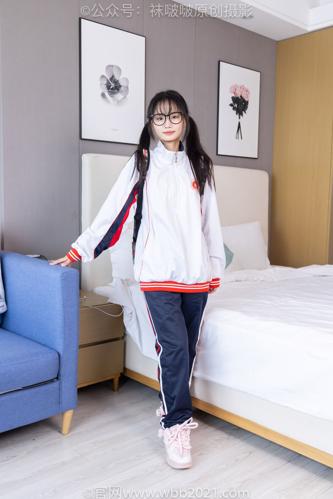 袜啵啵458期：甜甜圈-板鞋、白棉袜、肉丝（脚尖加固款）、校服裤里丝-虎绰