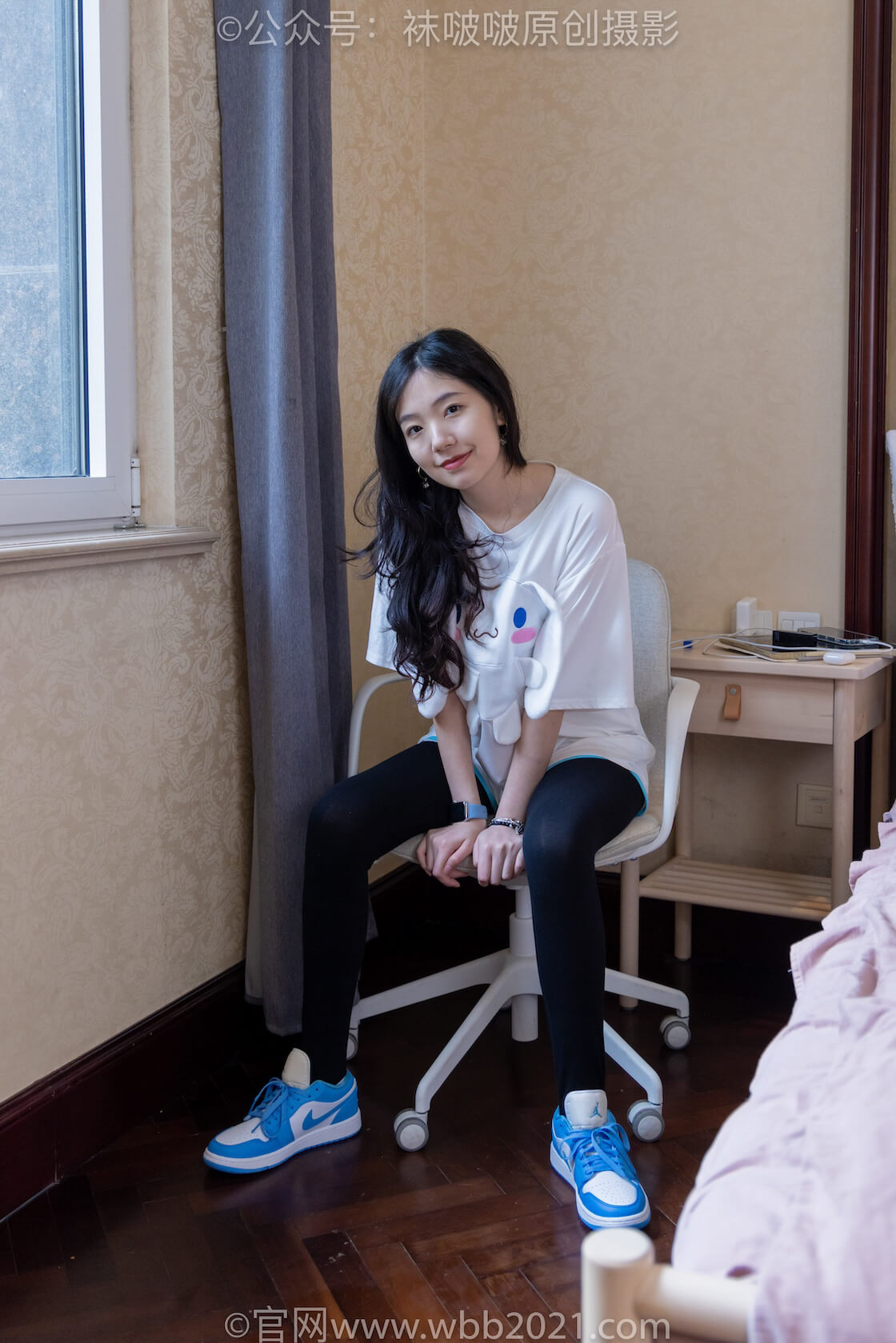 袜啵啵516期：小甜豆-板鞋、厚黑色踩脚裤袜、白棉袜（叠穿）、袜啵啵、wOrY.jpg