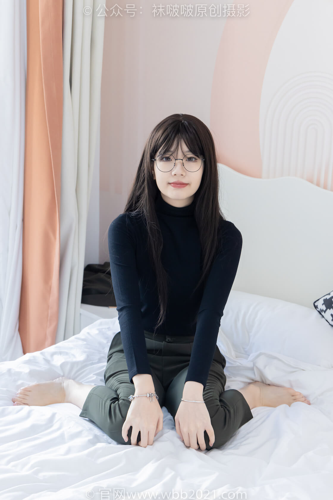 袜啵啵519期：小甜豆-高跟鞋、薄黑丝（脚尖加固款）、裸足、ol制服、裤里丝-虎绰