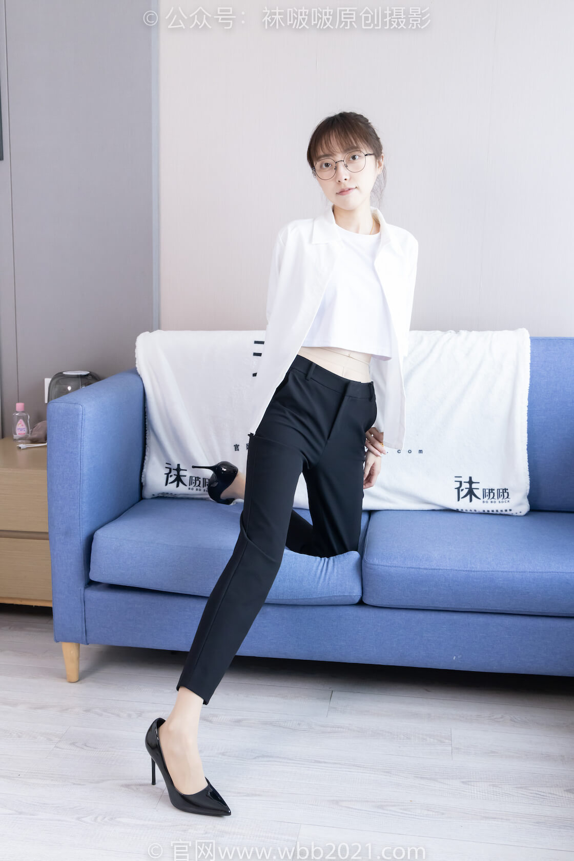 袜啵啵535期:稚予-高跟鞋、皮鞋、黑棉袜、薄肉丝(脚尖加固款)、裤里丝-虎绰