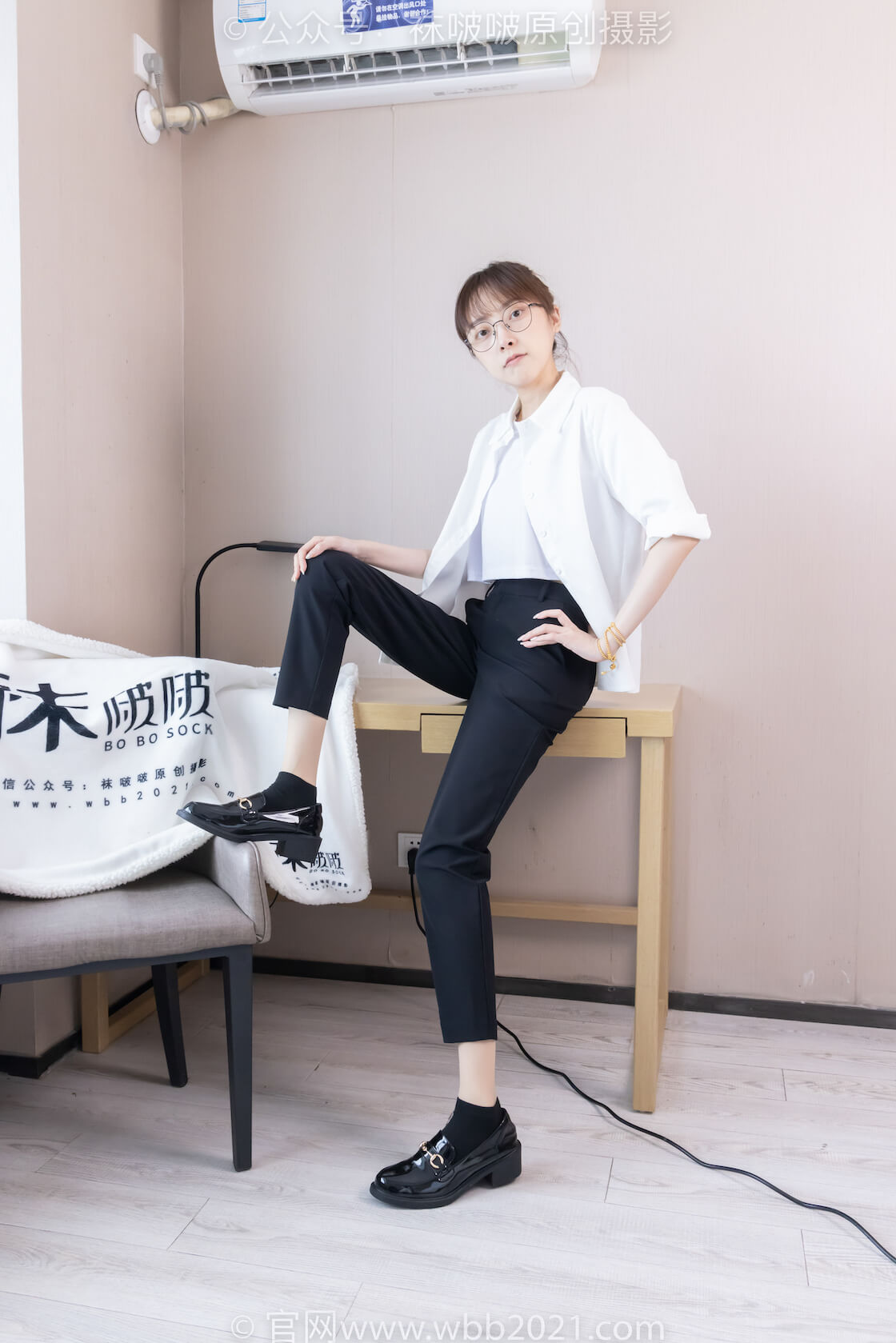 袜啵啵535期：稚予-高跟鞋、皮鞋、黑棉袜、薄肉丝（脚尖加固款）、裤里丝YPl1.jpg