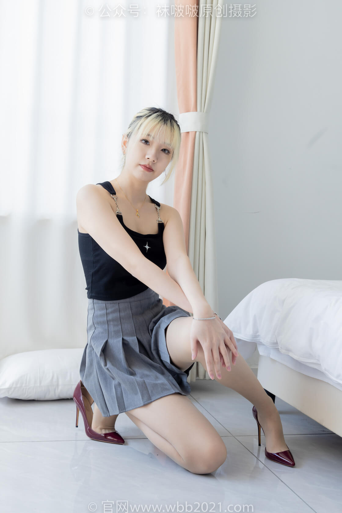 袜啵啵546期（限时送积分）：小甜豆-高跟鞋、高跟长靴、薄肉丝（脚尖微加固款）、薄灰丝（脚尖微加固款）-虎绰