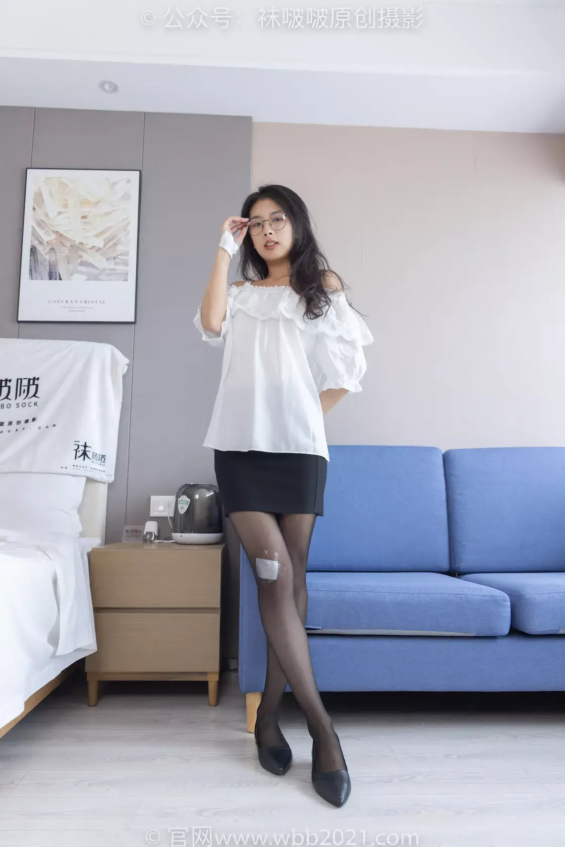 袜啵啵295期：奶油-高跟鞋、平底鞋、厚黑丝、薄黑丝（脚尖加固款）-虎绰