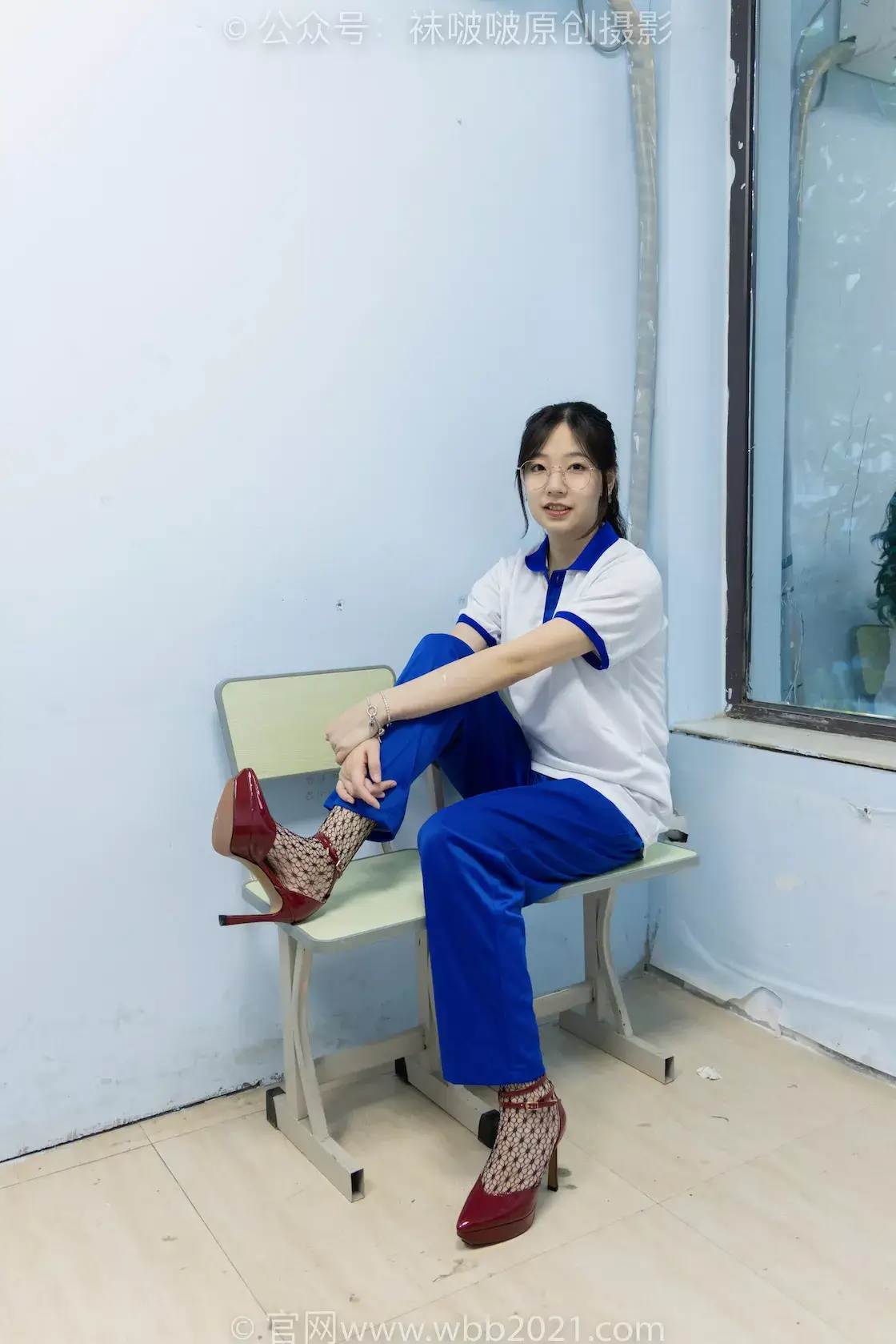 图片[3]-袜啵啵375期：小甜豆-高跟鞋、黑色蕾丝网袜、校服裤里丝-虎绰